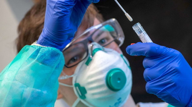 coronavirus generica generico medico tampone mascherina mascherine