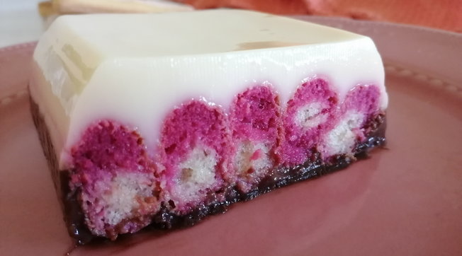 Delizia alla crema di vaniglia e cioccolato