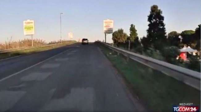cronaca roma, blocchi cemento, incidenti