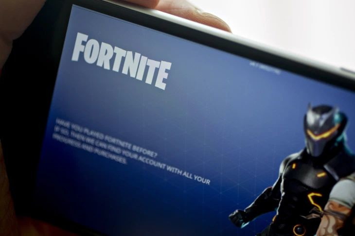 Fortnite - Apple - Google - App Store - Play Store - Epic Games