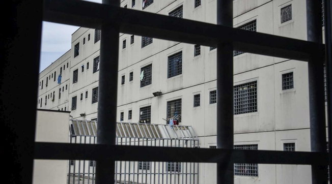 bollate carcere mascherine