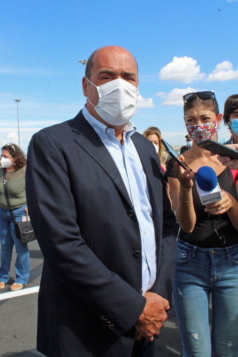 Coronavirus, a Fiumicino inaugurato il più grande drive-in d'Italia per eseguire i tamponi