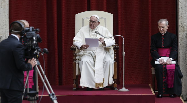 Papa Francesco, prima udienza in presenza