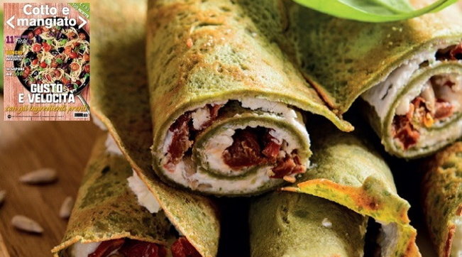 Crêpes di spinaci con pomodori secchi, feta e pinoli