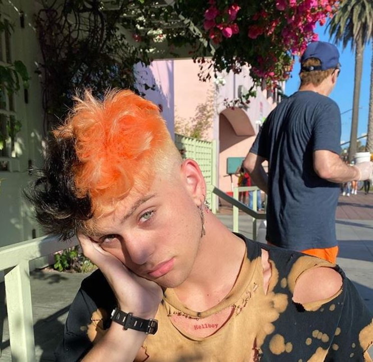 E' morto Ethan Peters, youtuber e influencer: aveva solo 17 anni - Tgcom24