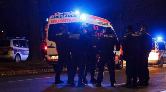 vienna attacco coltello polizia austria