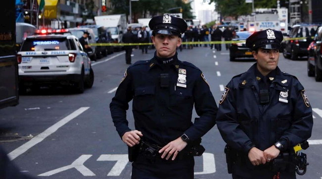 polizia Usa pacchi bomba sospetti New York Time Warner Center