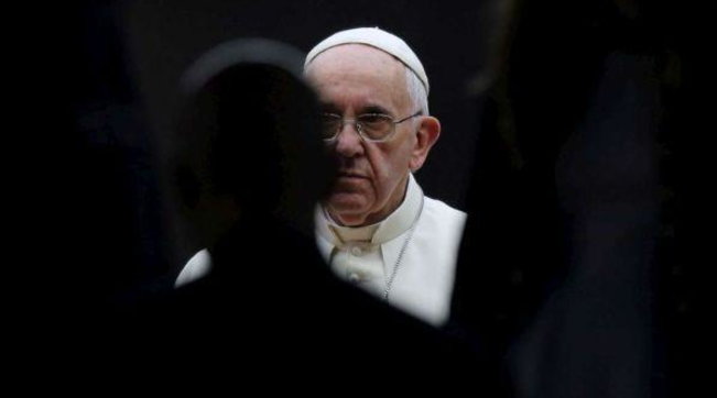 papa francesco triste generica