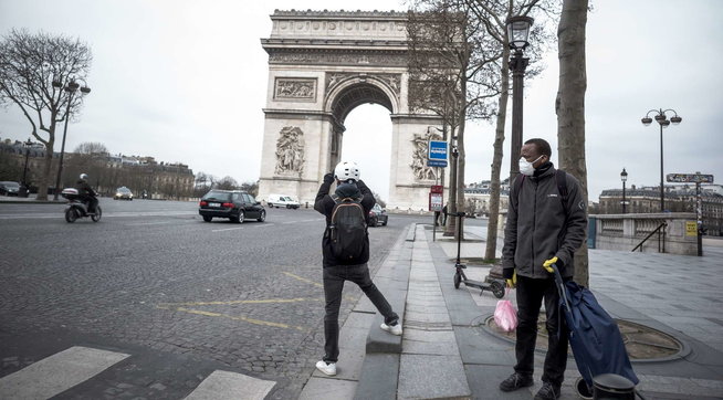 parigi deserta coronavirus