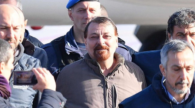 ciampino cesare battisti
