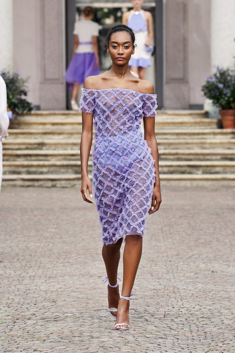 Jo Squillo: Elisabetta Franchi, la collezione per lʼestate 2021 - Tgcom24