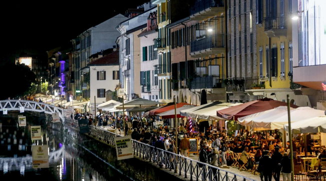 coronavirus movida milano controlli navigli