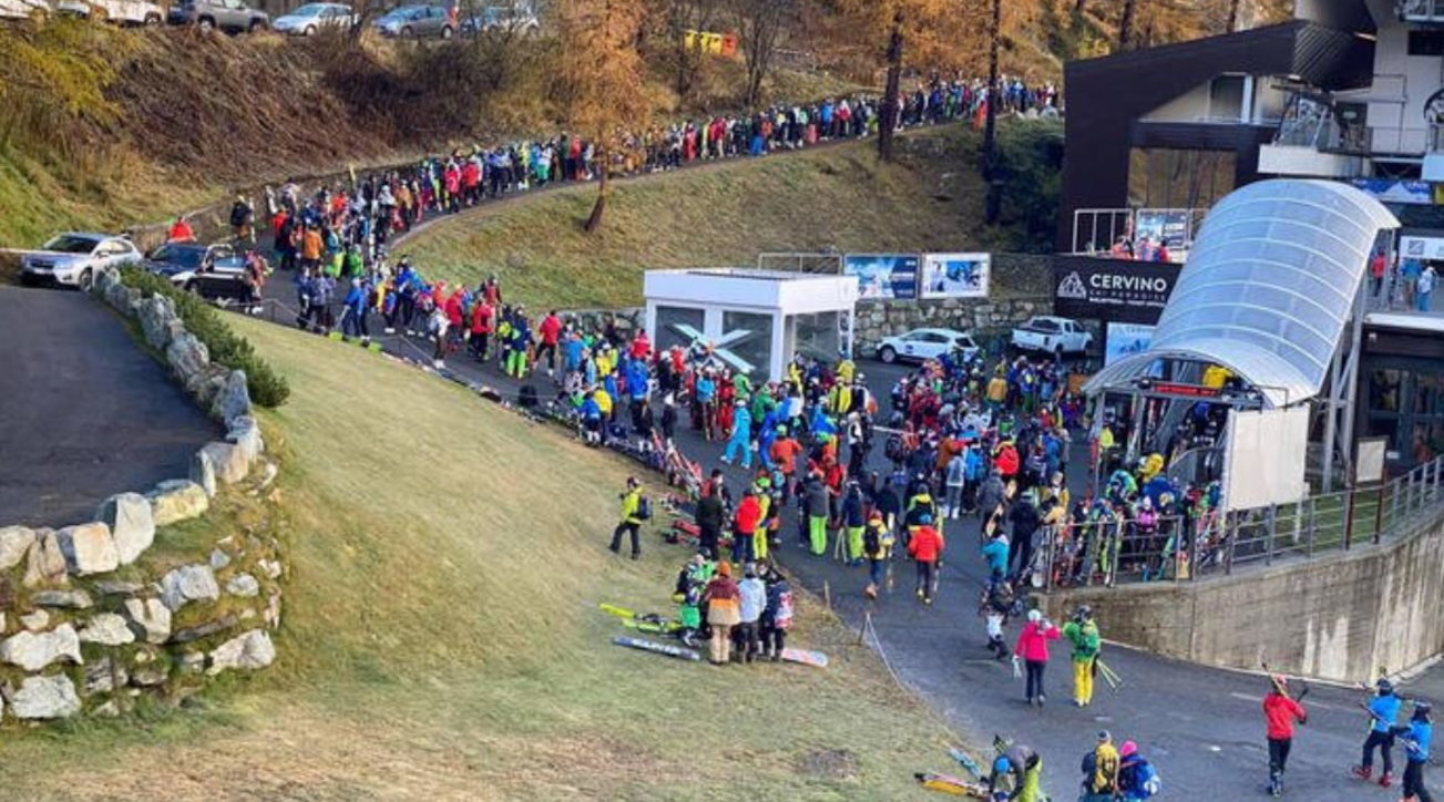 Cervinia, folla e polemiche per apertura stagione ai tempi del Covid-19