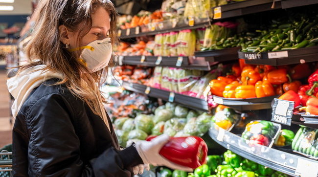 Spesa, supermercato, famiglia, coronavirus