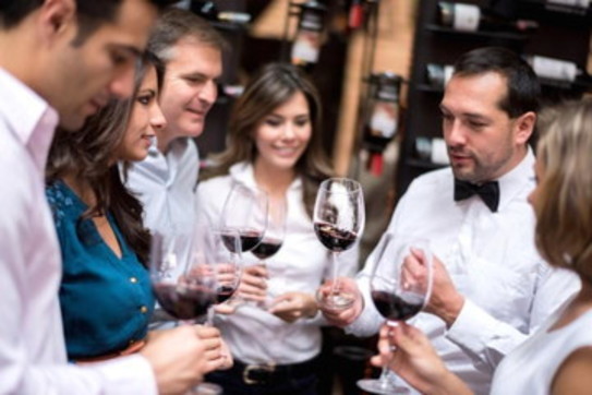 donne, 8 marzo, festa della donna, viaggio, mimosa, orto, giardino, fiori, primule, spa, relax, shopping, cucina, festa, ragazze, vino, brindisi, degustazione, pranzo, colazione