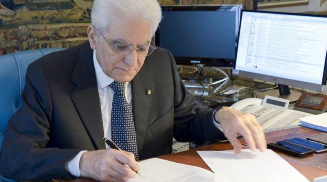 Mattarella firma il dl sicurezza