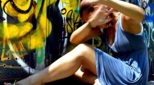 stupro violenza minori cellulare porno molestie abusi telefonino sesso