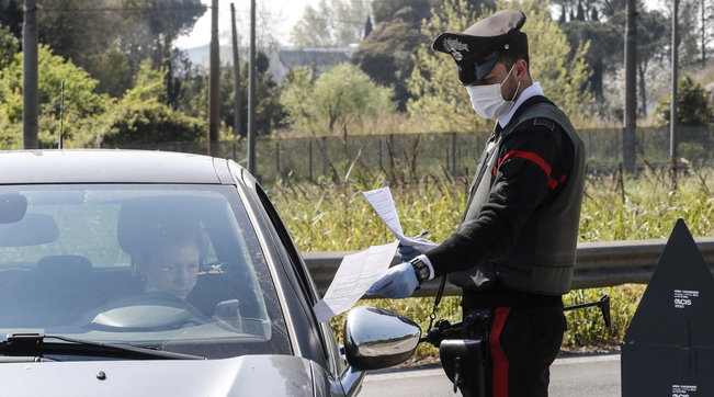 coronavirus roma pasqua controlli carabinieri