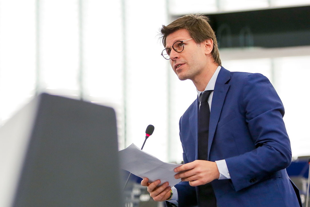 I quattro europarlamentari usciti dal M5s