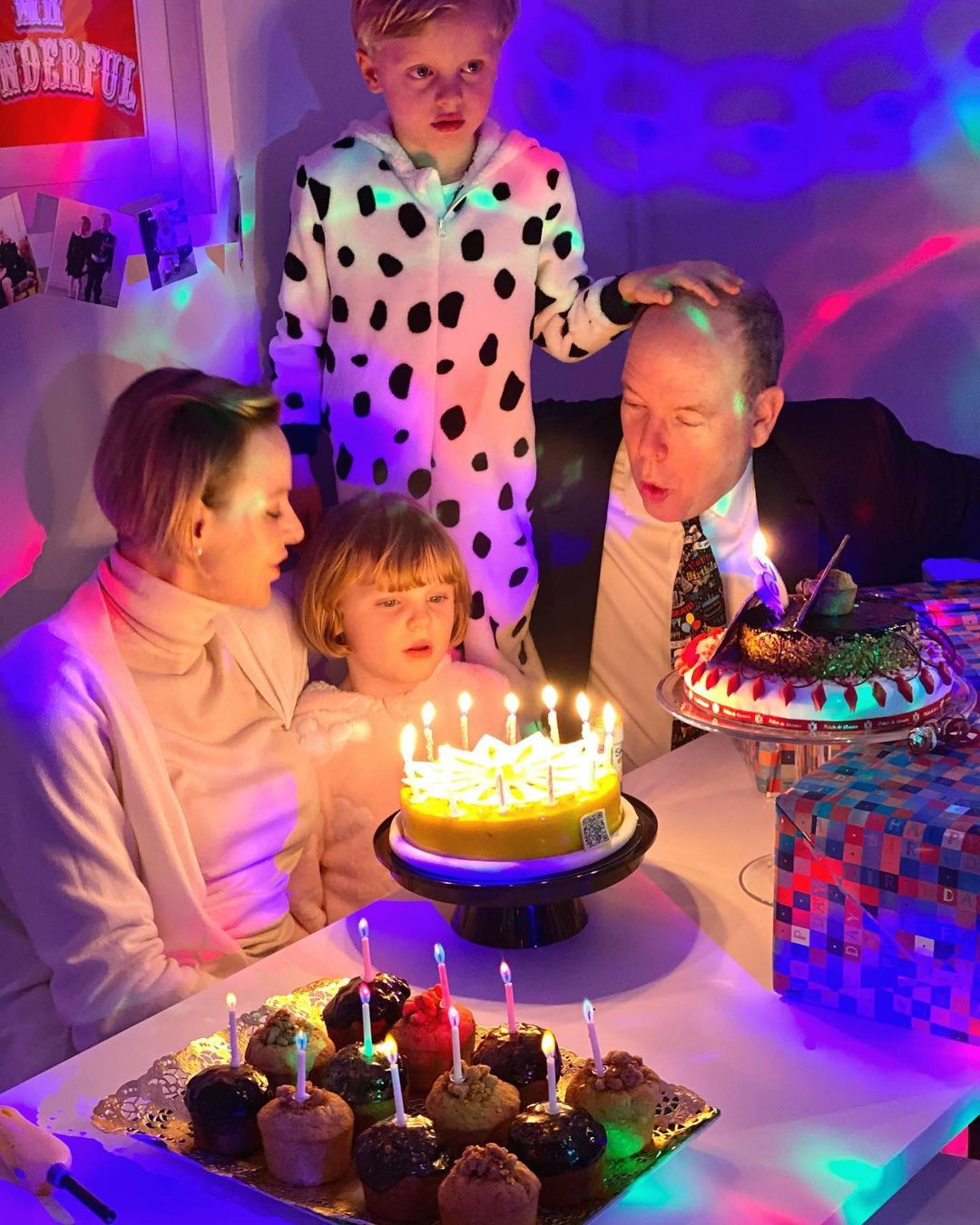 Tanti Auguri Di Buon Compleanno Gabriella Cartoline Di Compleanno Con Nome Gabriella Cartolineconnomi Com