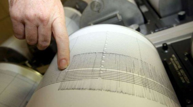sismografo sisma terremoto scossa magnitudo