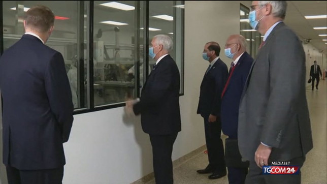 Mike Pence, tutto nelle sue mani