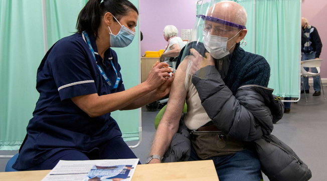 coronavirus covid vaccino vaccinazione gb gran bretagna inghilterra