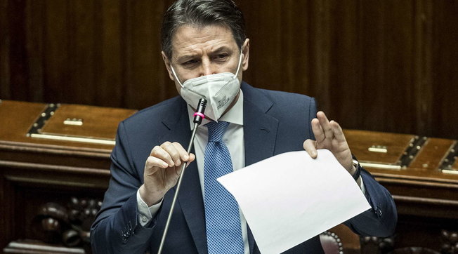 conte camera fiducia