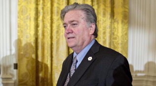 Usa, Trump concede la grazia a Steve Bannon come suo ultimo atto alla Casa Bianca