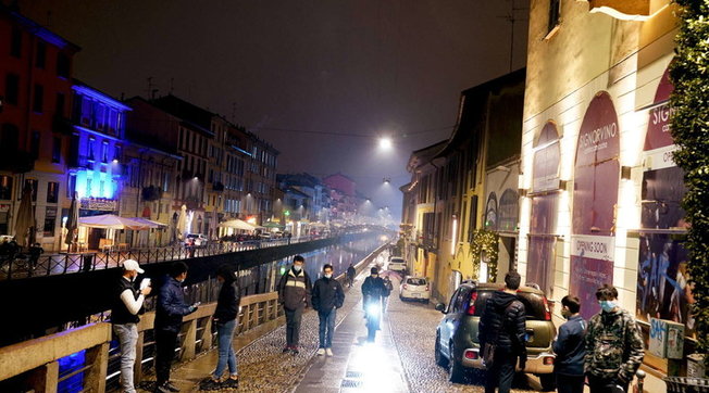 milano coronavirus zona rossa lockdown natale shopping aperitivo