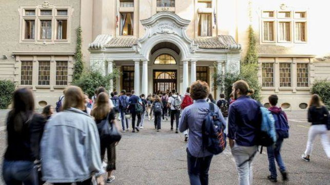 scuola liceo studenti