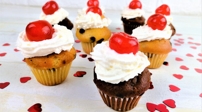 Muffin bicolore al rum per un dolce San Valentino
