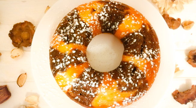 Ciambella bicolore allo yogurt