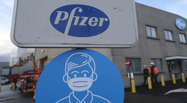 vaccino pfizer camion