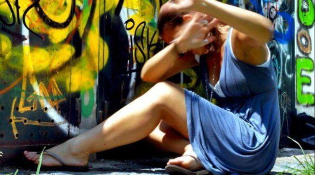 stupro violenza minori cellulare porno molestie abusi telefonino sesso
