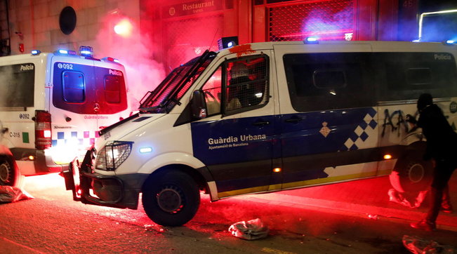 barcellona, proteste, mossos d'esquadra, arresto pablo hasel