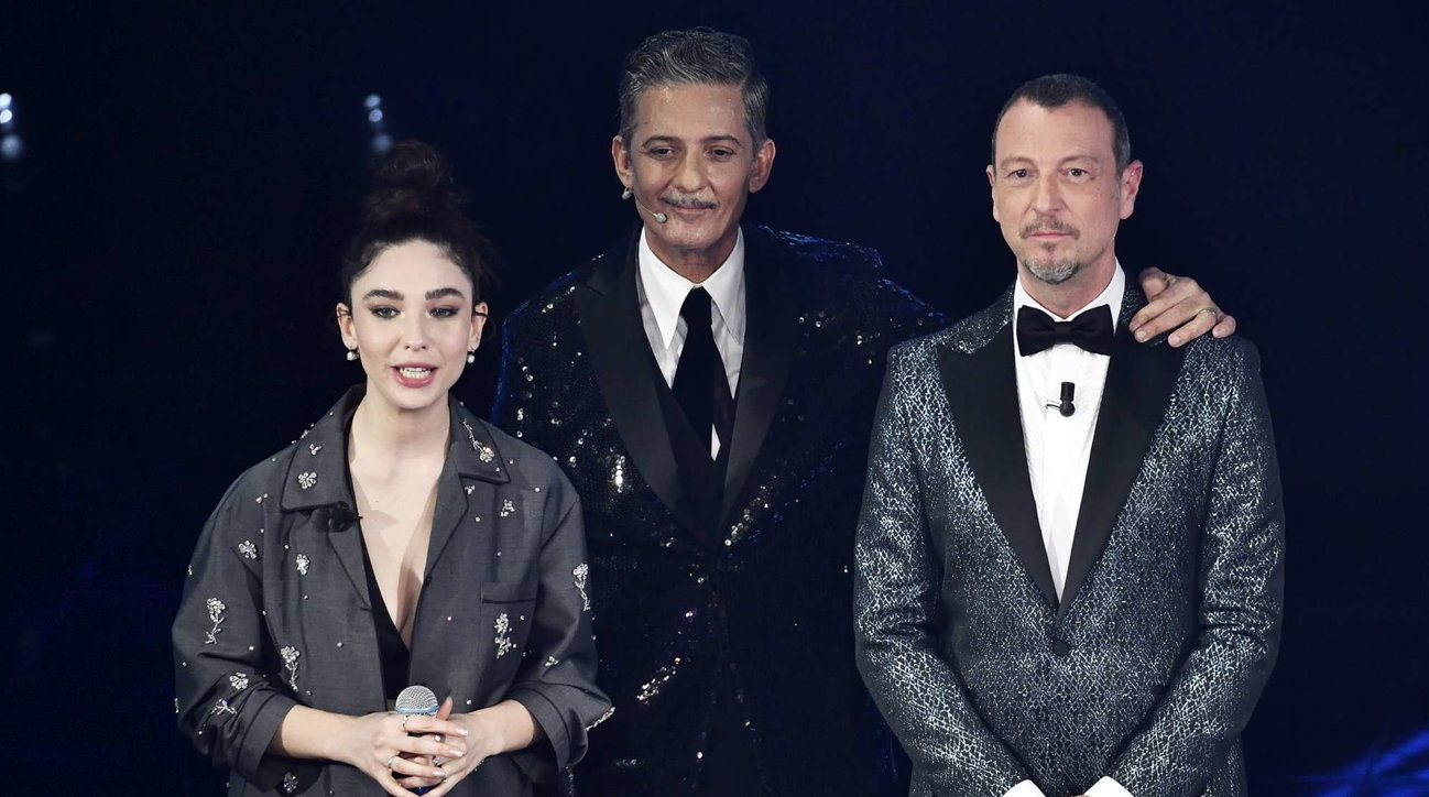 Sanremo 2021, le pagelle dei conduttori: Matilda De ...