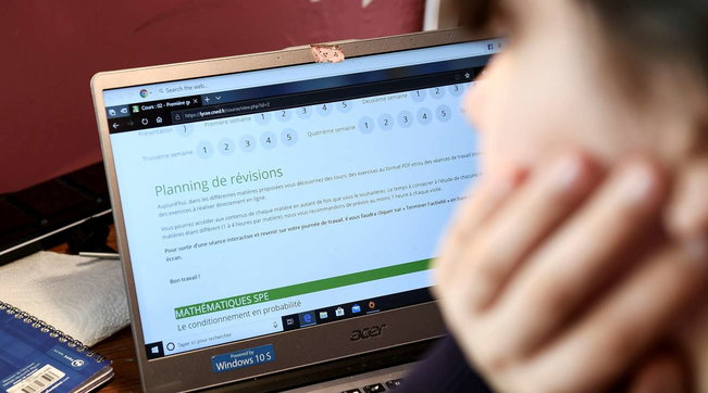 coronavirus scuola casa online