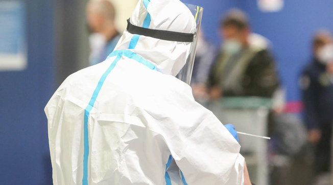 cagliari elmas aeroporto tamponi zona bianca
