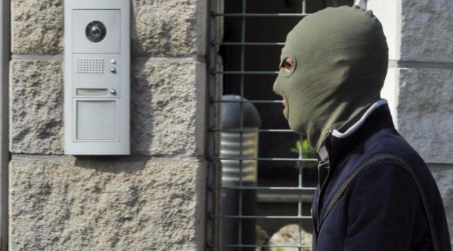 dda dia polizia blitz casapesenna zagaria