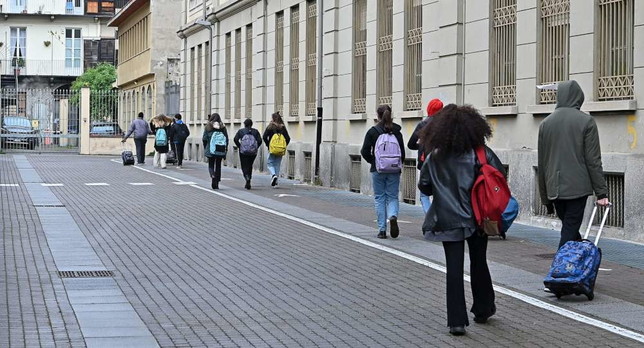 scuola, ritorno in classe, studenti, alunni