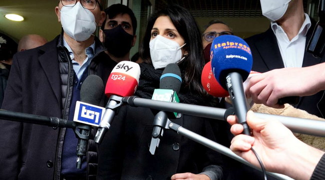 virginia raggi, assolta in appello, inchiesta nomine