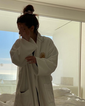 Ecco Nivine Jay, l'influencer che ha rifiutato Ben Affleck - Foto Tgcom24