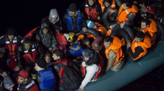 immigrati, migranti, profughi, turchia, guardia costa, soccorsi, gommone, barcone