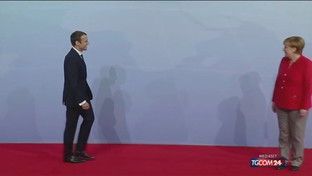 Merkel spiata, imbarazzo Usa