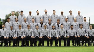 Europei, Giorgio Armani&nbsp;firma&nbsp;la&nbsp;divisa della Nazionale di calcio