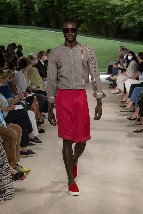 Sfilate Milano Fashion Week 2021, Giorgio Armani: evviva la vita - Tgcom24