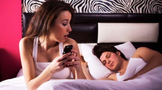 donne, amore, coppia, tradimento, lite, coniugi, sesso, coppia a letto