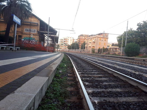 Rapallo, treno merci, binari, incidente