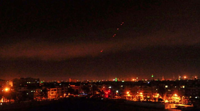 siria attacco damasco bombardamento missili usa